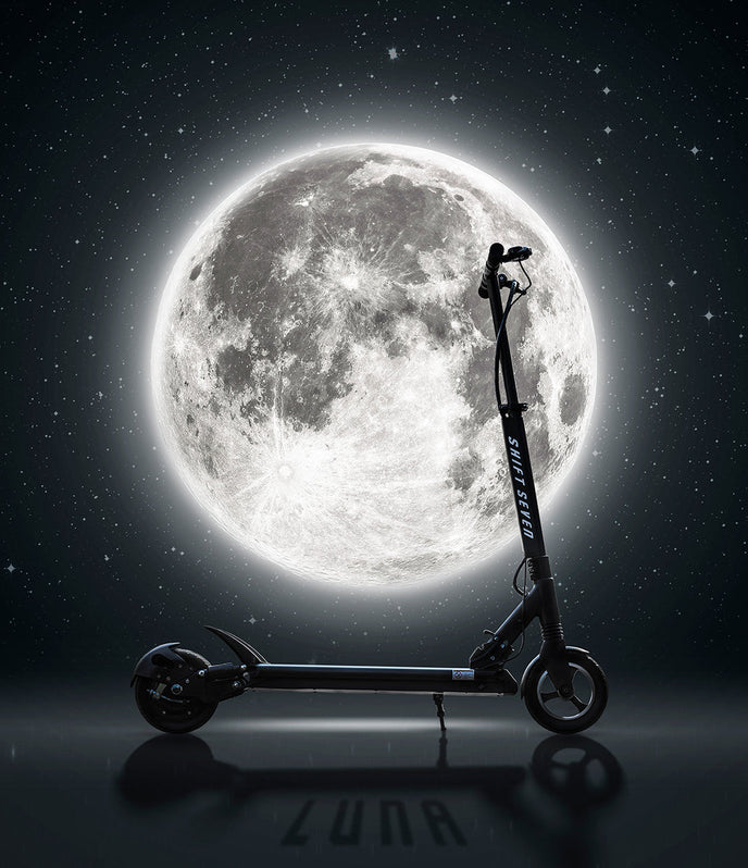 hulajnoga elektryczna Shift Seven Luna, 17kg wagi, kompaktowa budowa, duża prędkość, system składania, pełne opony